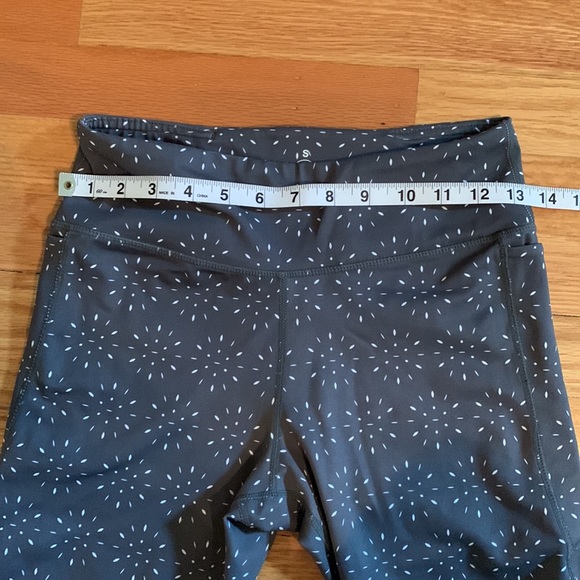 Senita Athletics capris - Picture 3 of 10